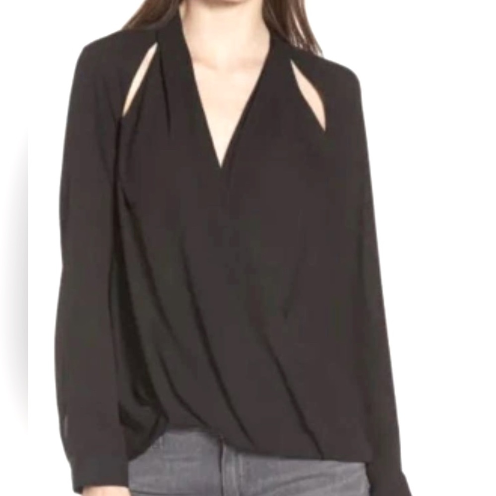 Nordstrom Trouvé cutout surplice top black small 🖤